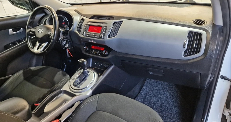 Kia Sportage cena 67900 przebieg: 114000, rok produkcji 2016 z Wieleń małe 667